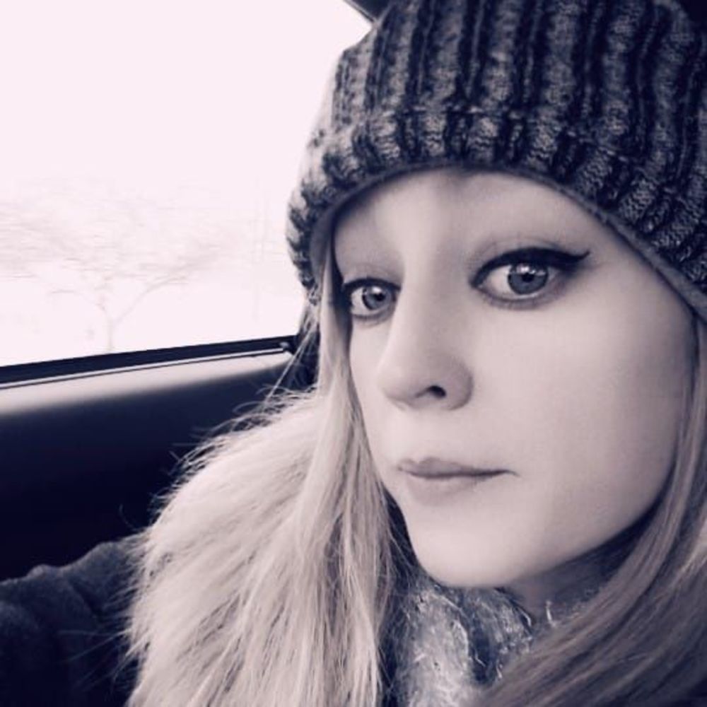 Meet your Posher, Nikki